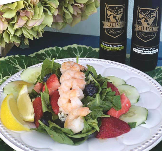 Spinach Arugula Salad with Steamed Shrimp